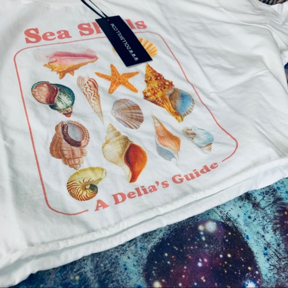 SeaShells across White Tee by Delias NWT - Picture 8 of 13